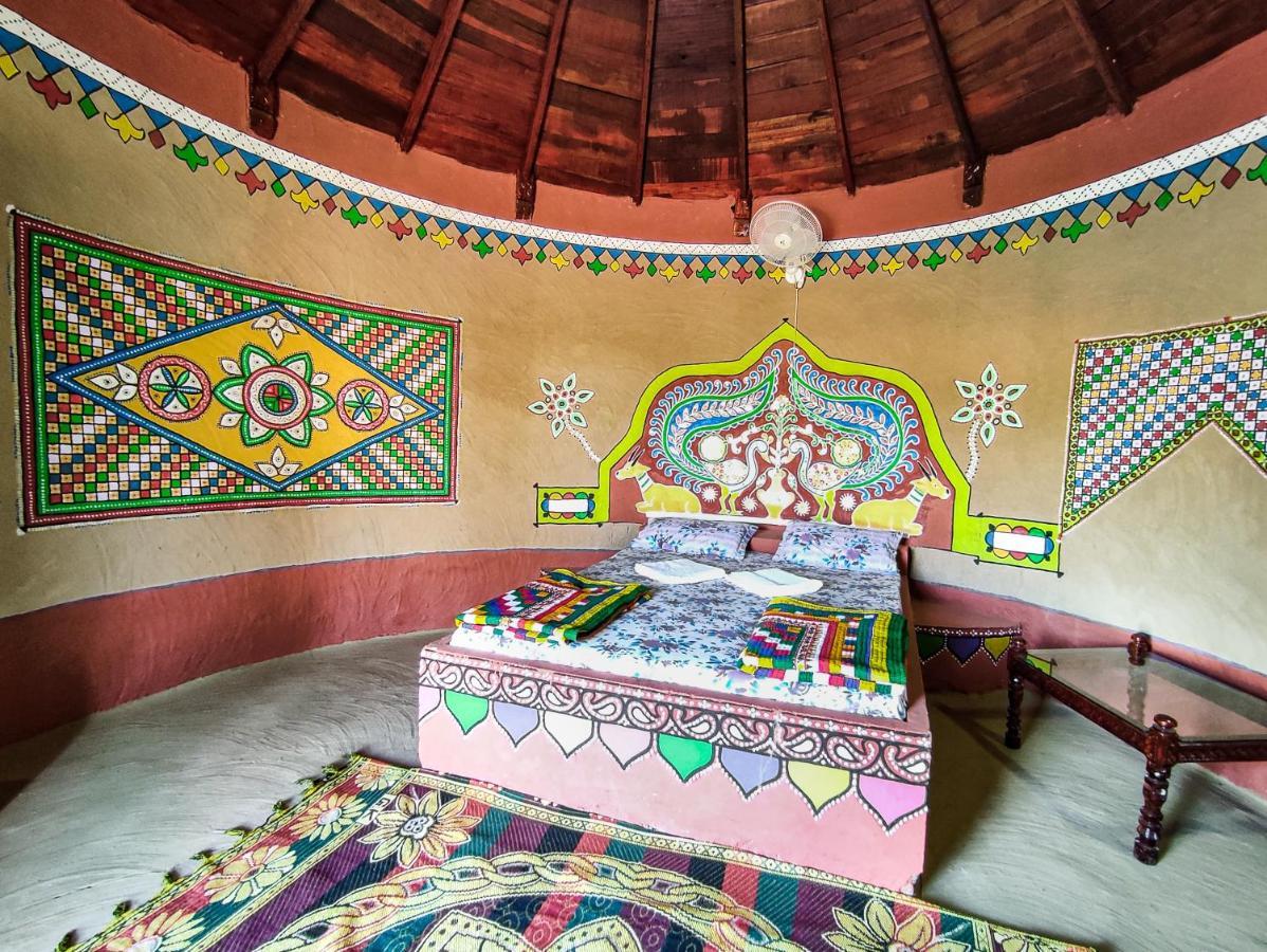 Royal King Hotel Dhordo Luaran gambar
